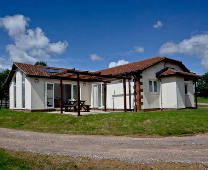 Lovely 2 Bedroom Holiday Chalet Near Sidmouth Exterior foto
