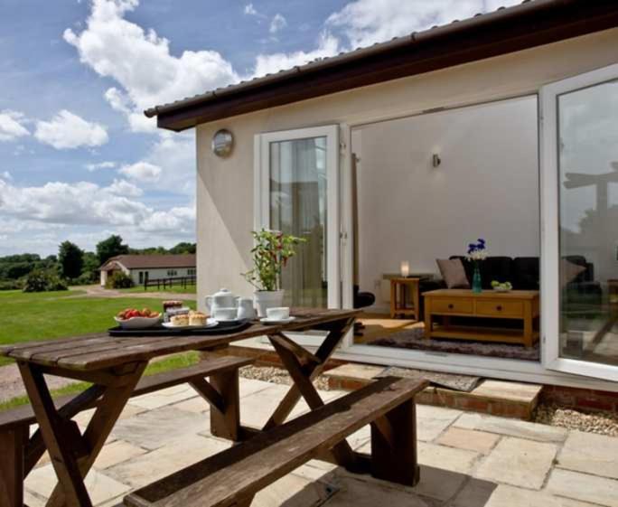 Lovely 2 Bedroom Holiday Chalet Near Sidmouth Exterior foto