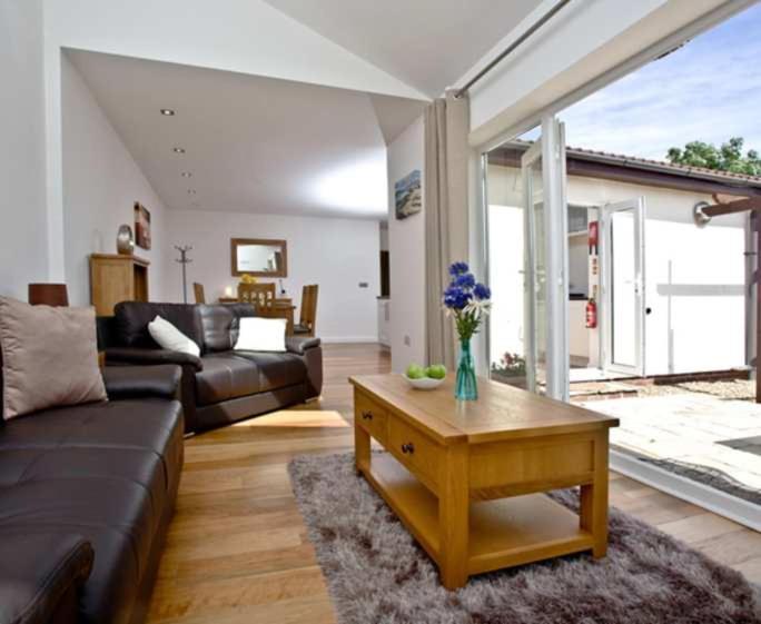 Lovely 2 Bedroom Holiday Chalet Near Sidmouth Exterior foto